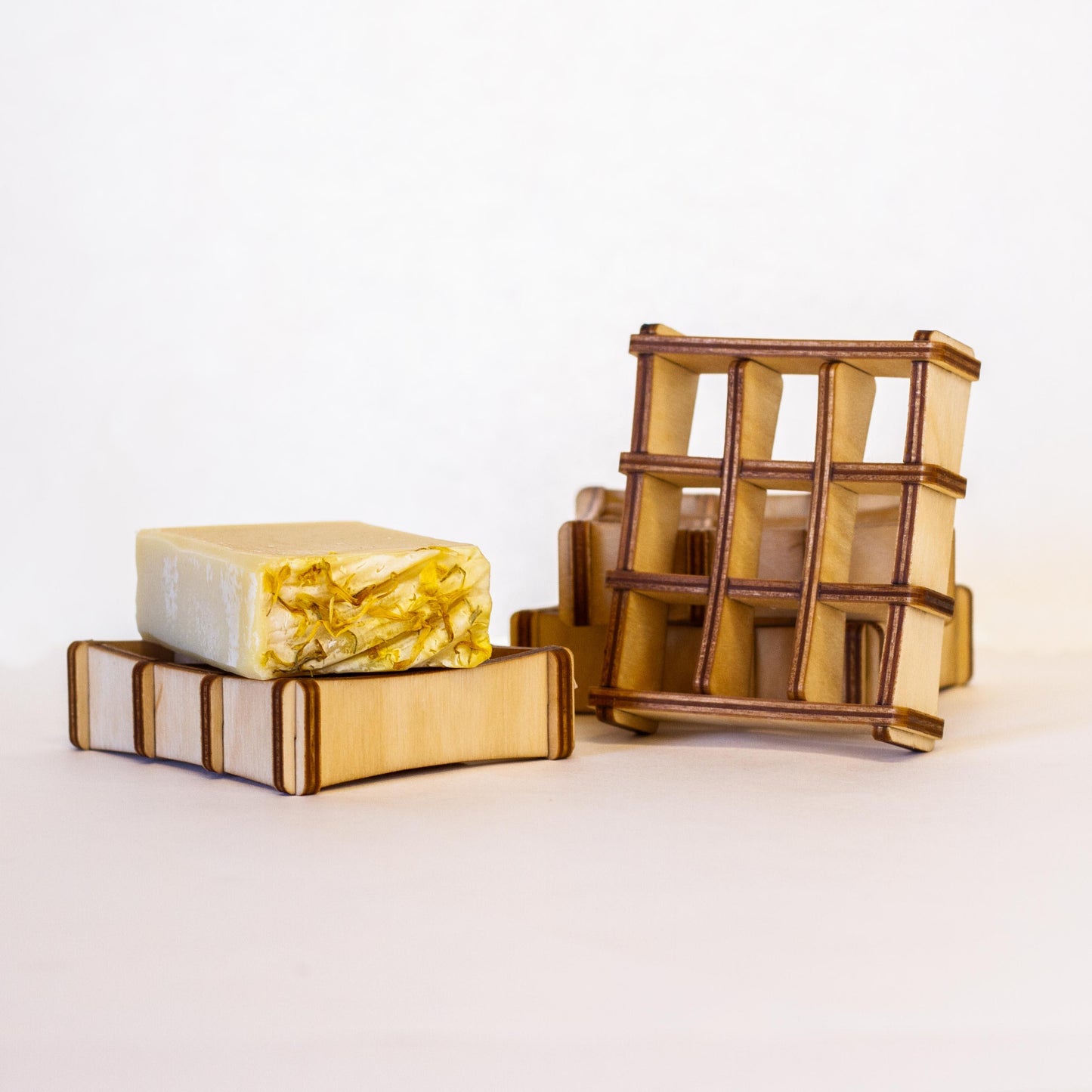 Saippua-alunen koivuvaneeria (Nimetön) 16,90€