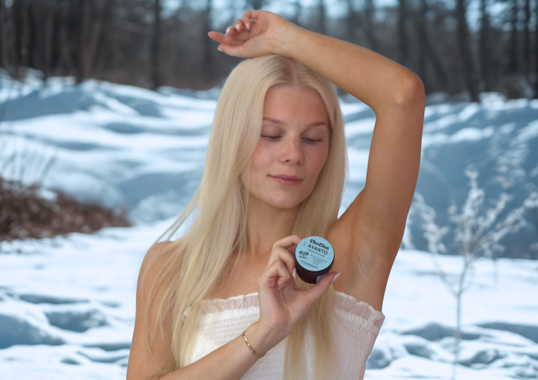 Antiperspirantti vai luonnollinen deodorantti – mitä kainalosi oikeasti tarvitsevat?